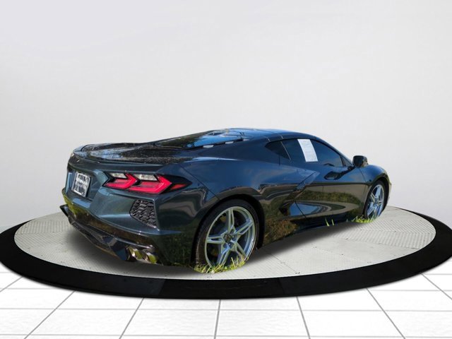 Used 2021 Chevrolet Corvette Stingray Preferred Cpe w/ Engine Appearance Package image 4