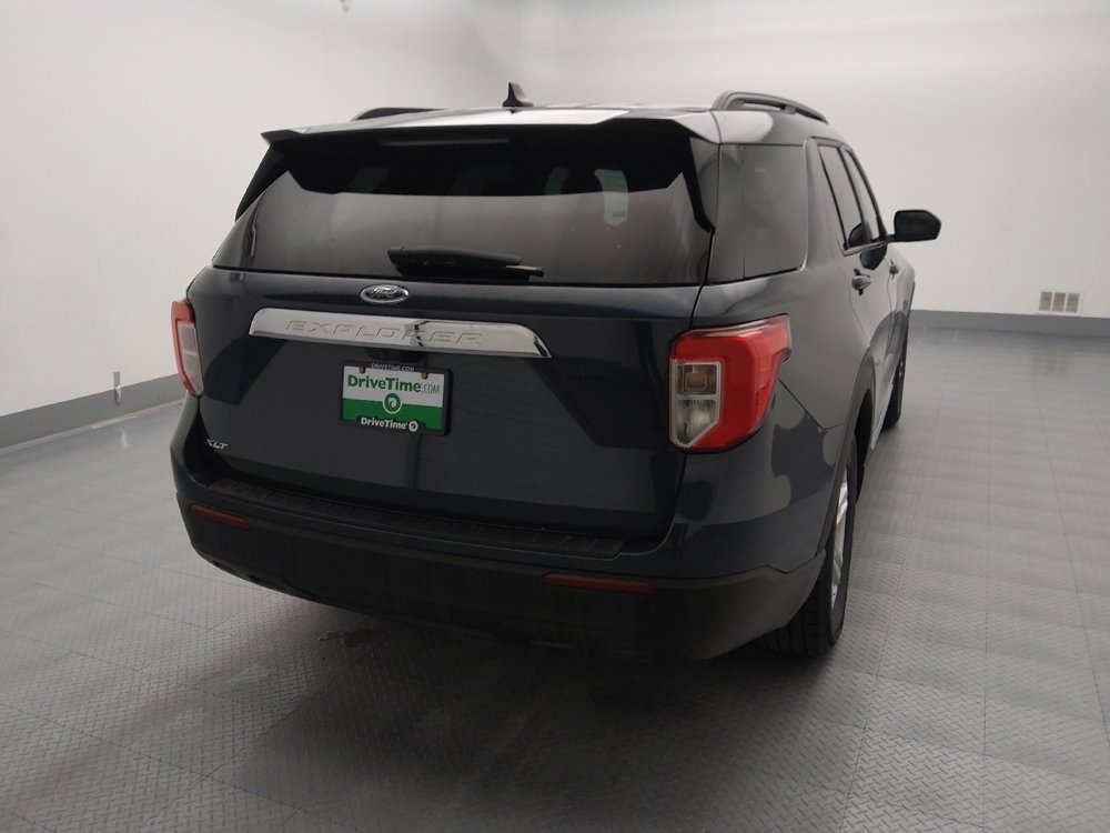 Used 2022 Ford Explorer XLT image 7