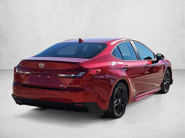 Used 2025 Toyota Camry SE image 5