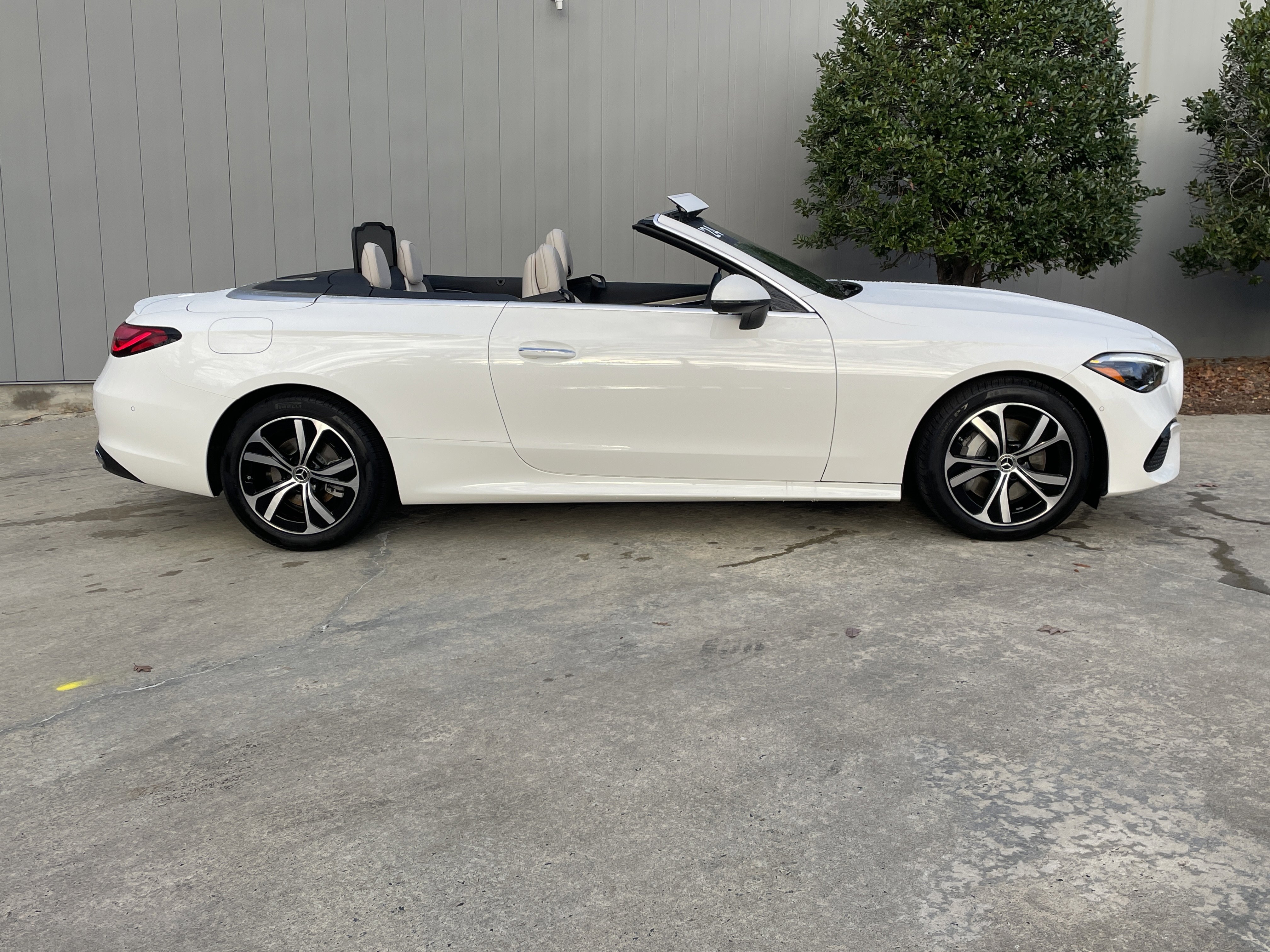 Certified 2024 Mercedes-Benz CLE 300 4MATIC Cabriolet image 9