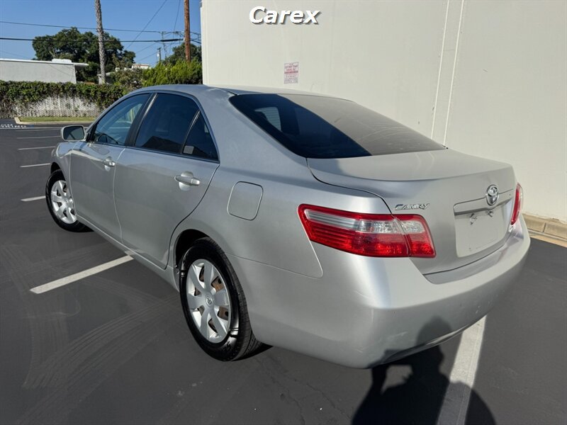 Used 2009 Toyota Camry LE FWD image 8