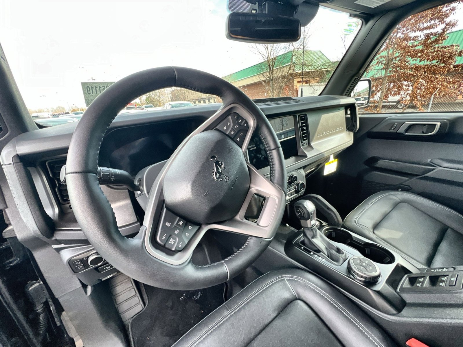 New 2025 Ford Bronco Badlands image 16