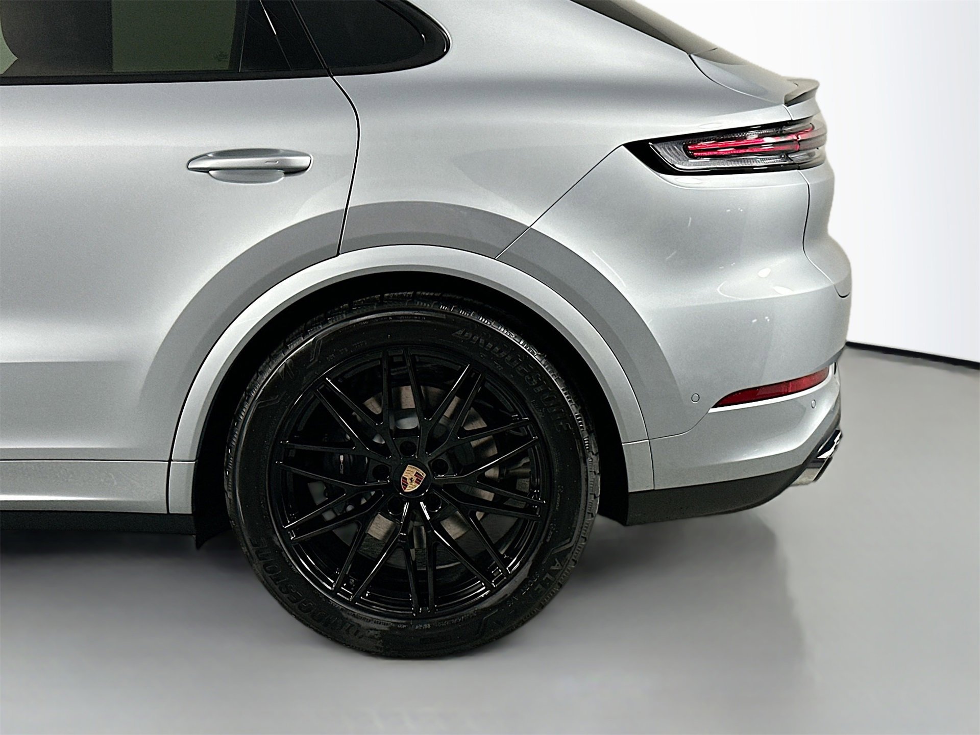 New 2026 Porsche Cayenne Coupe image 12