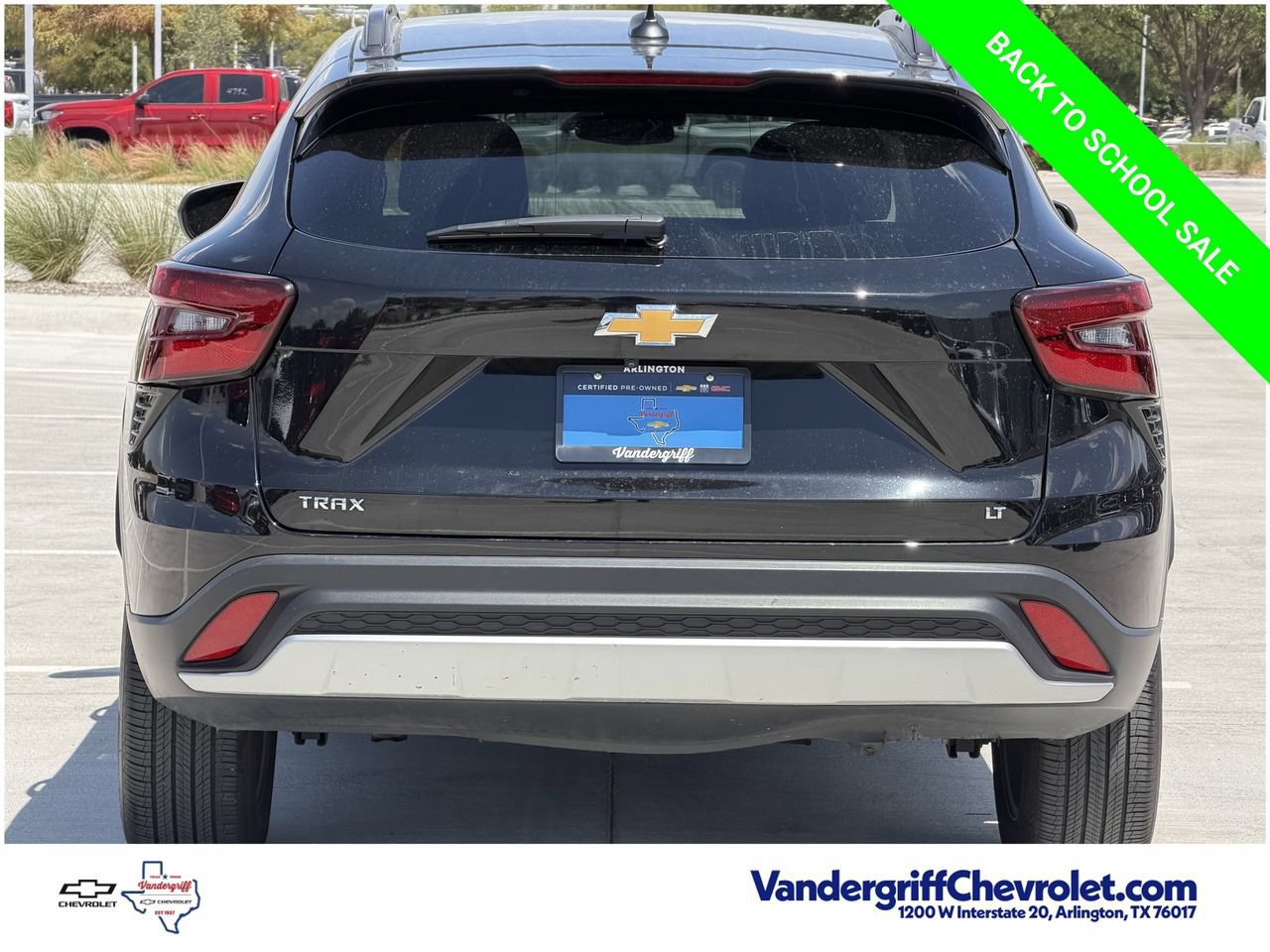 Used 2025 Chevrolet Trax LT w/ LT Convenience Package FWD image 5
