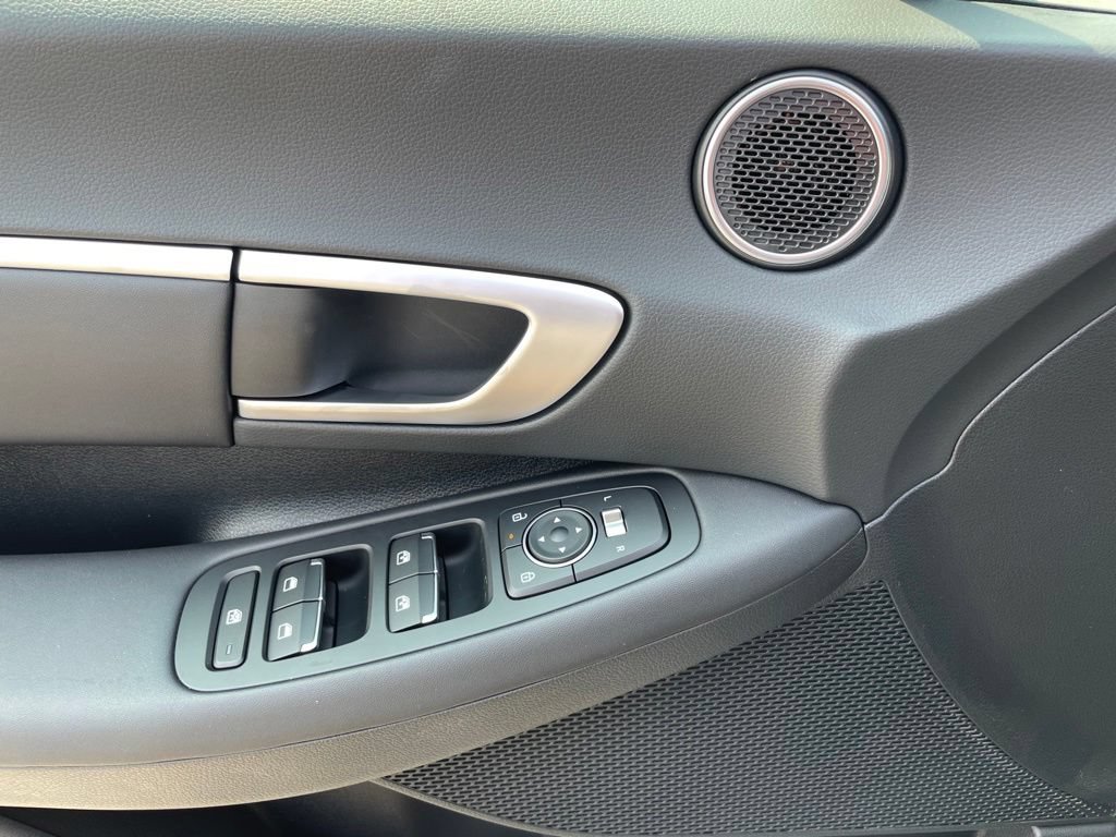 New 2026 Hyundai Sonata SEL FWD image 8