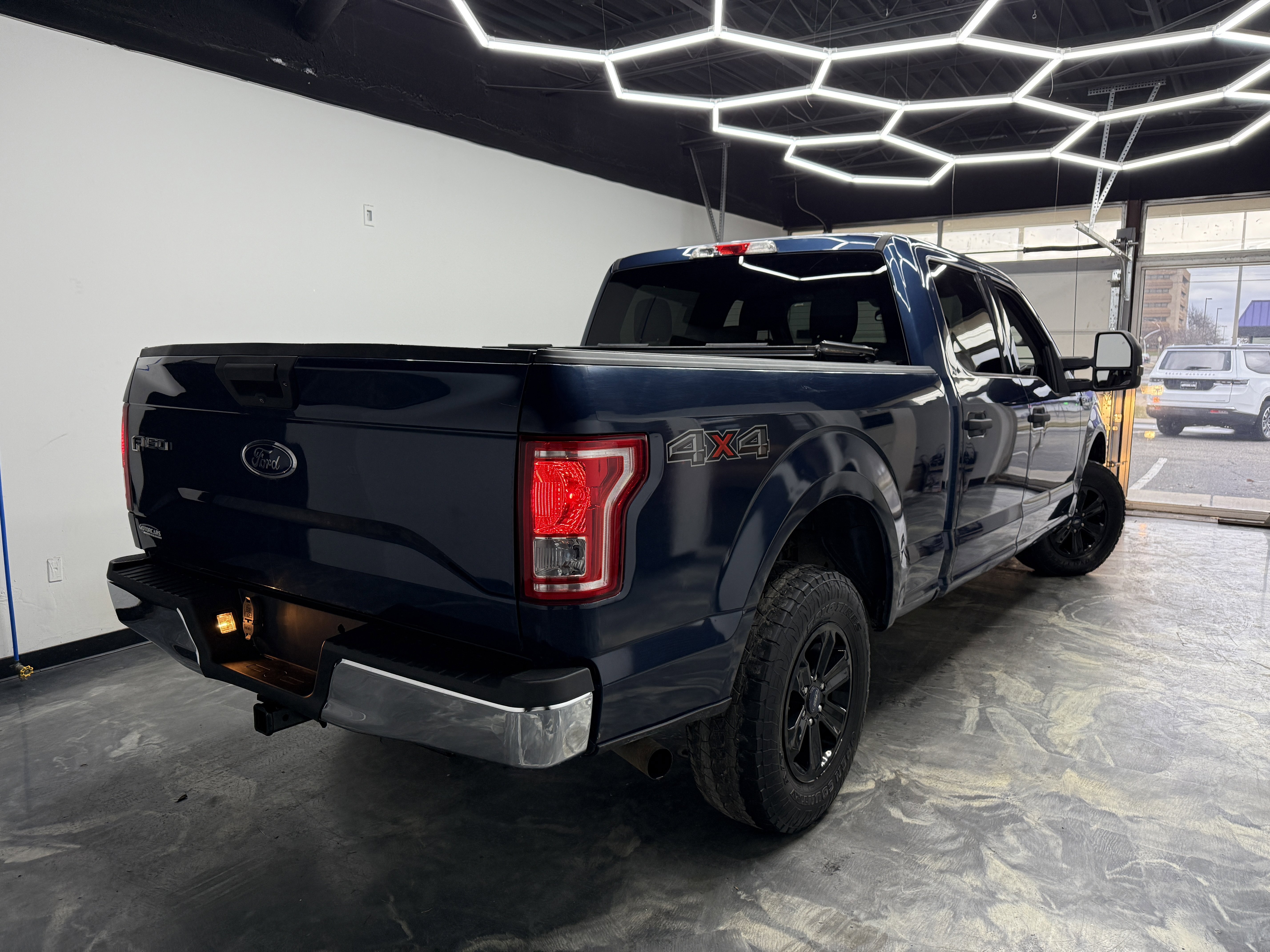 Used 2017 Ford F150 XLT w/ Equipment Group 301A Mid image 5