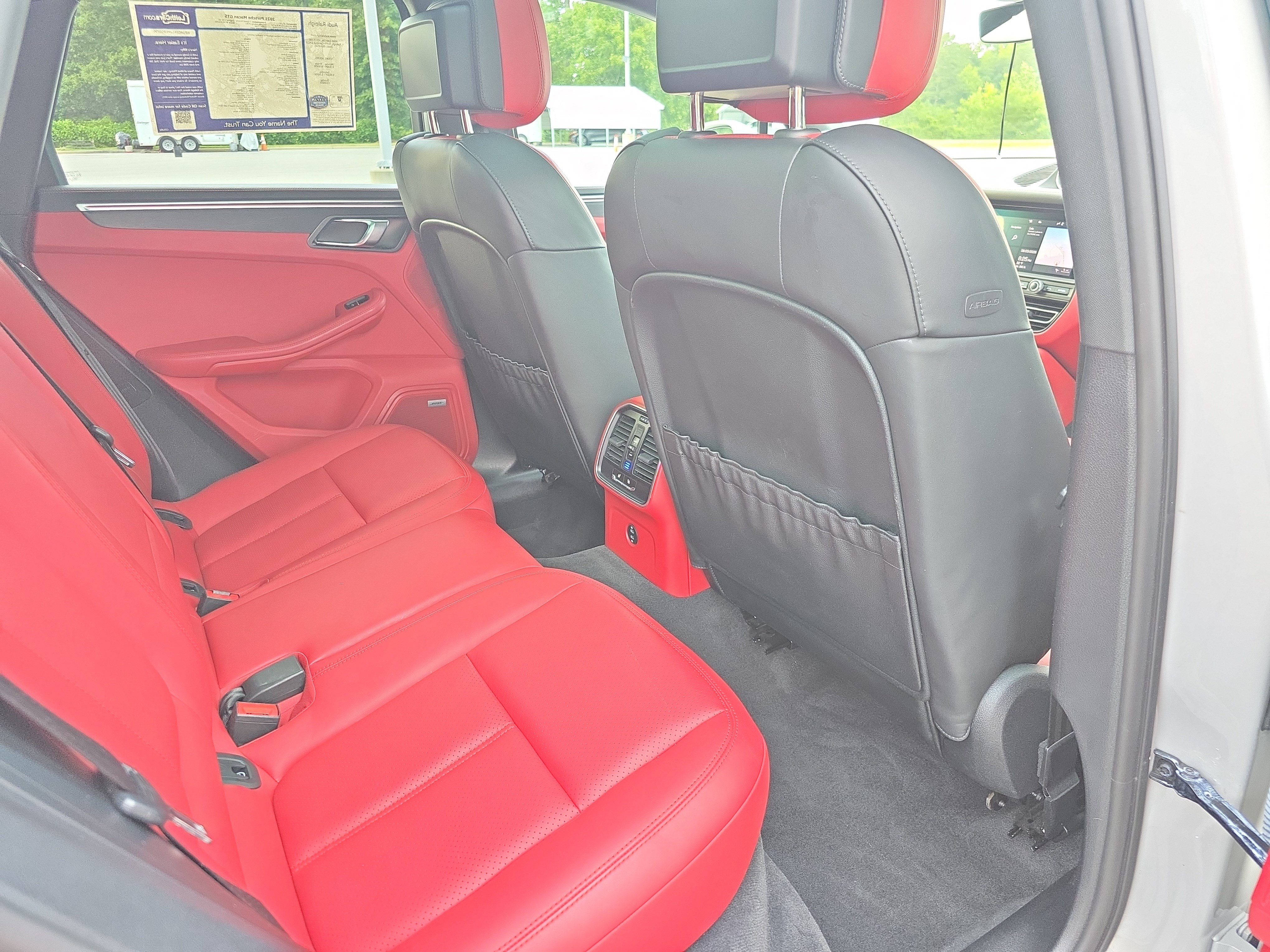 Used 2021 Porsche Macan GTS AWD/4WD image 11