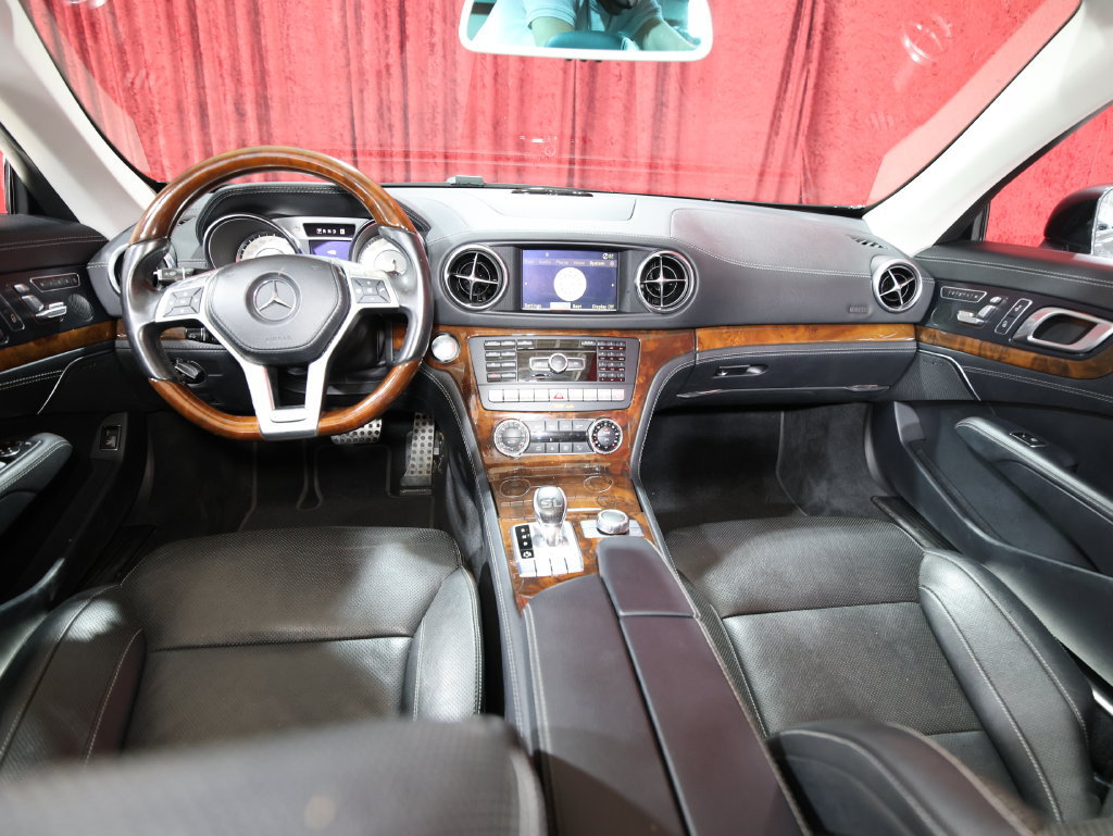 Used 2013 Mercedes-Benz SL 550 image 15