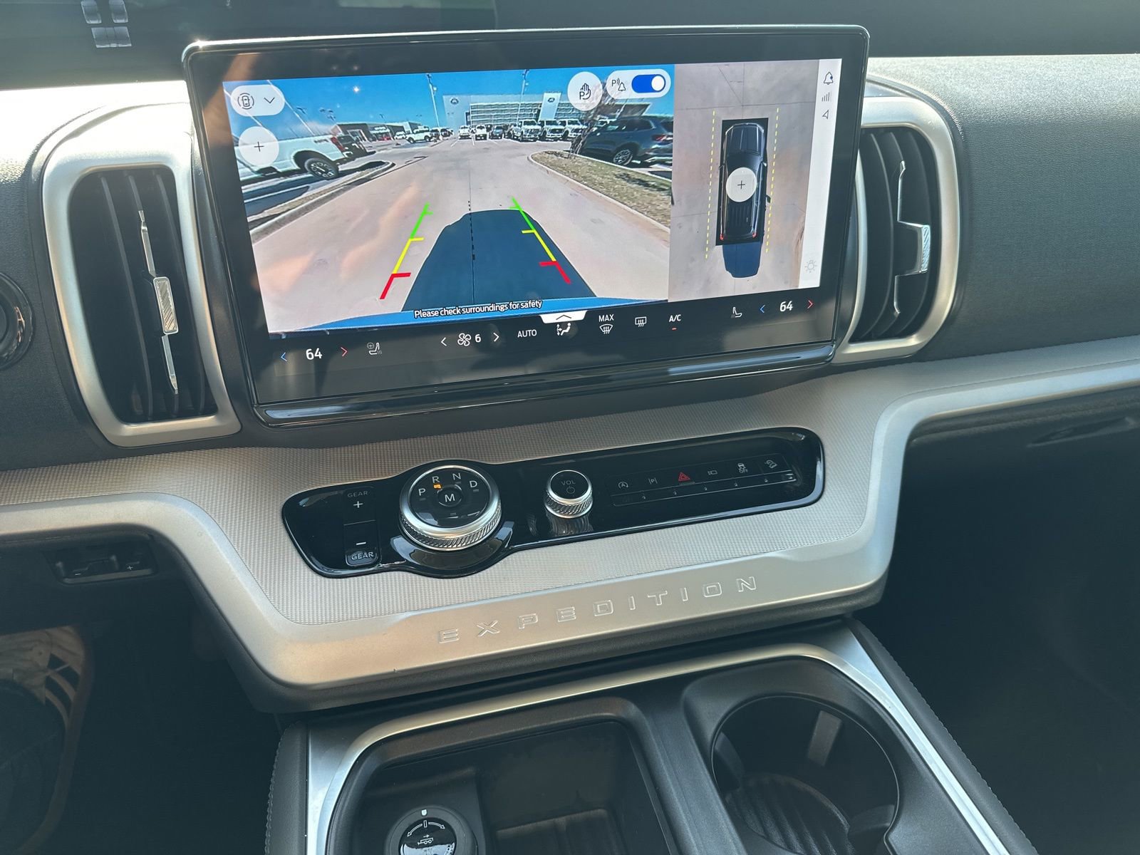 New 2026 Ford Expedition Active image 18