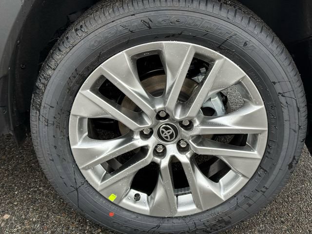 New 2025 Toyota RAV4 XLE Premium image 11