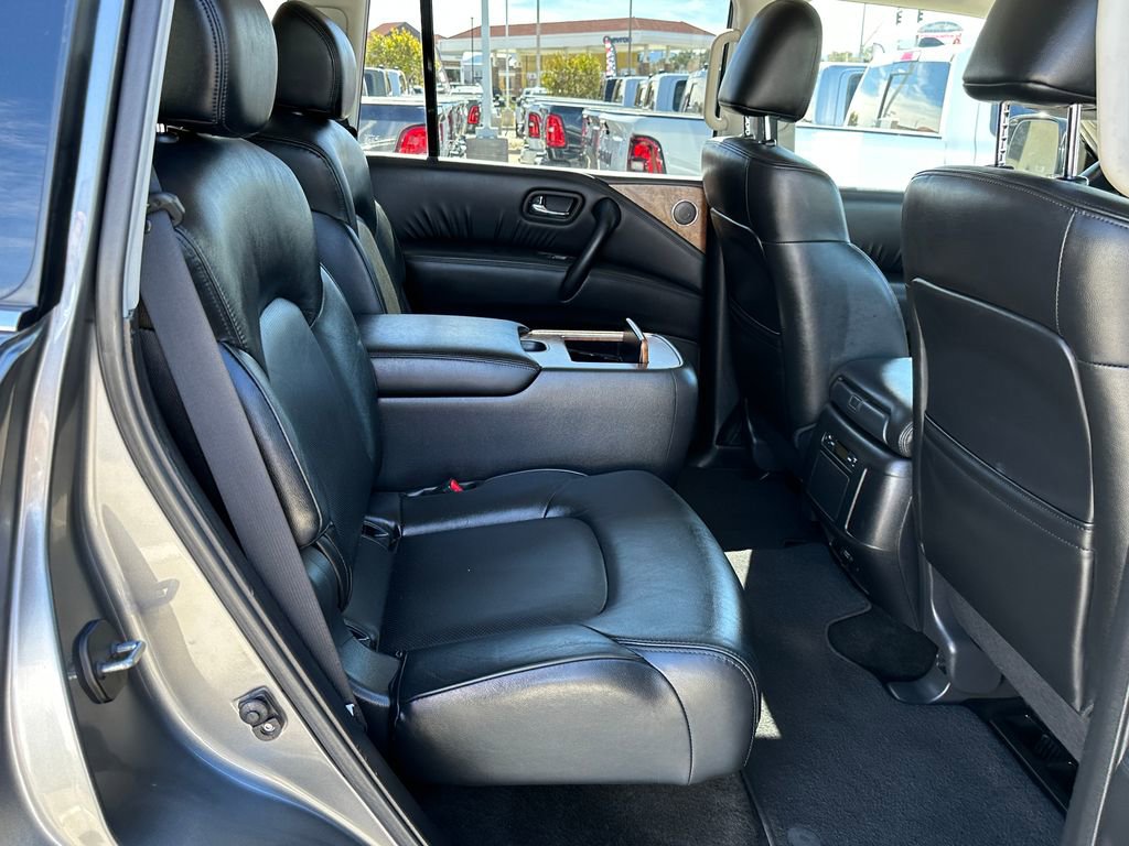 Used 2024 Nissan Armada SL w/ Captain's Chairs Package image 21