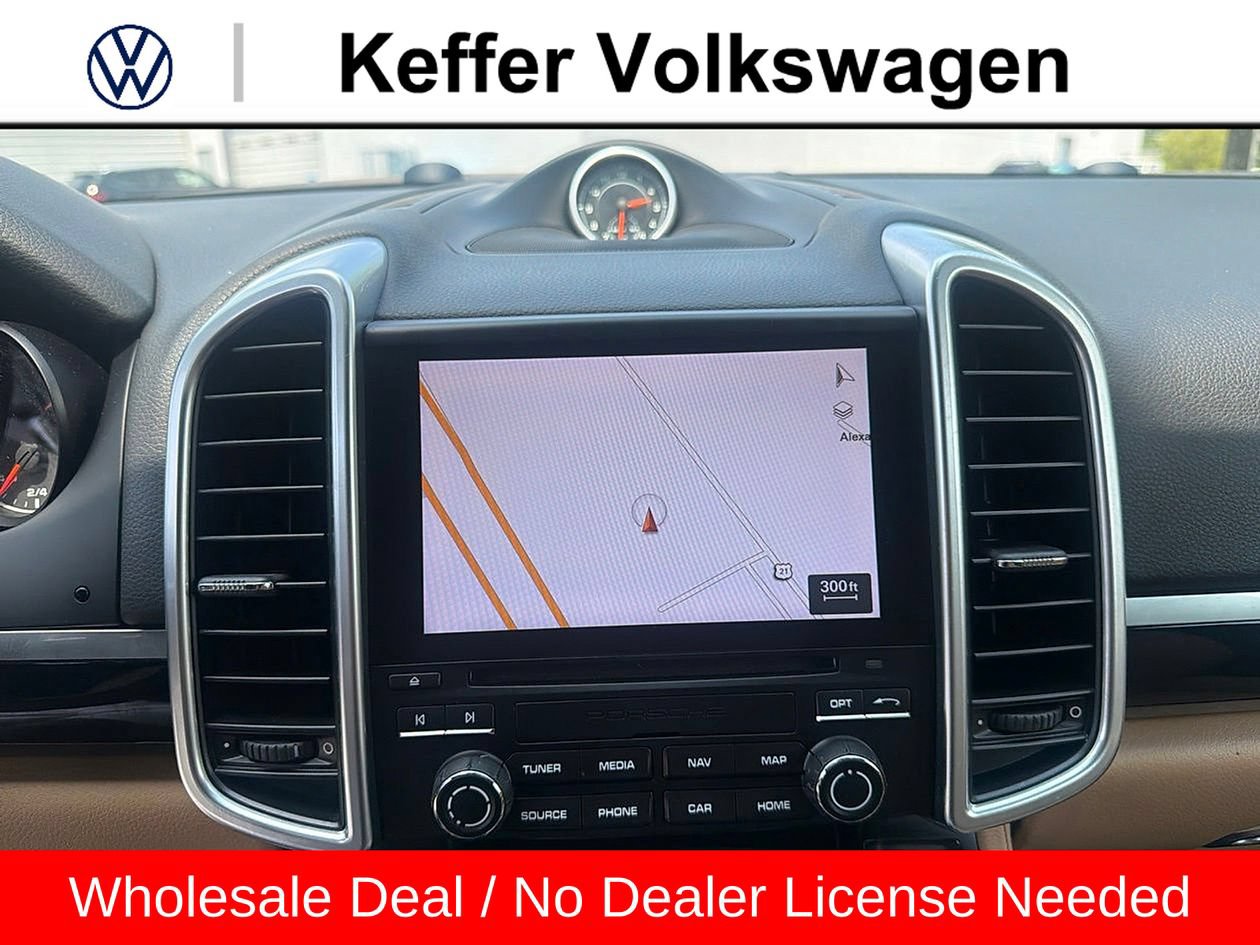 Used 2017 Porsche Cayenne S AWD/4WD image 24