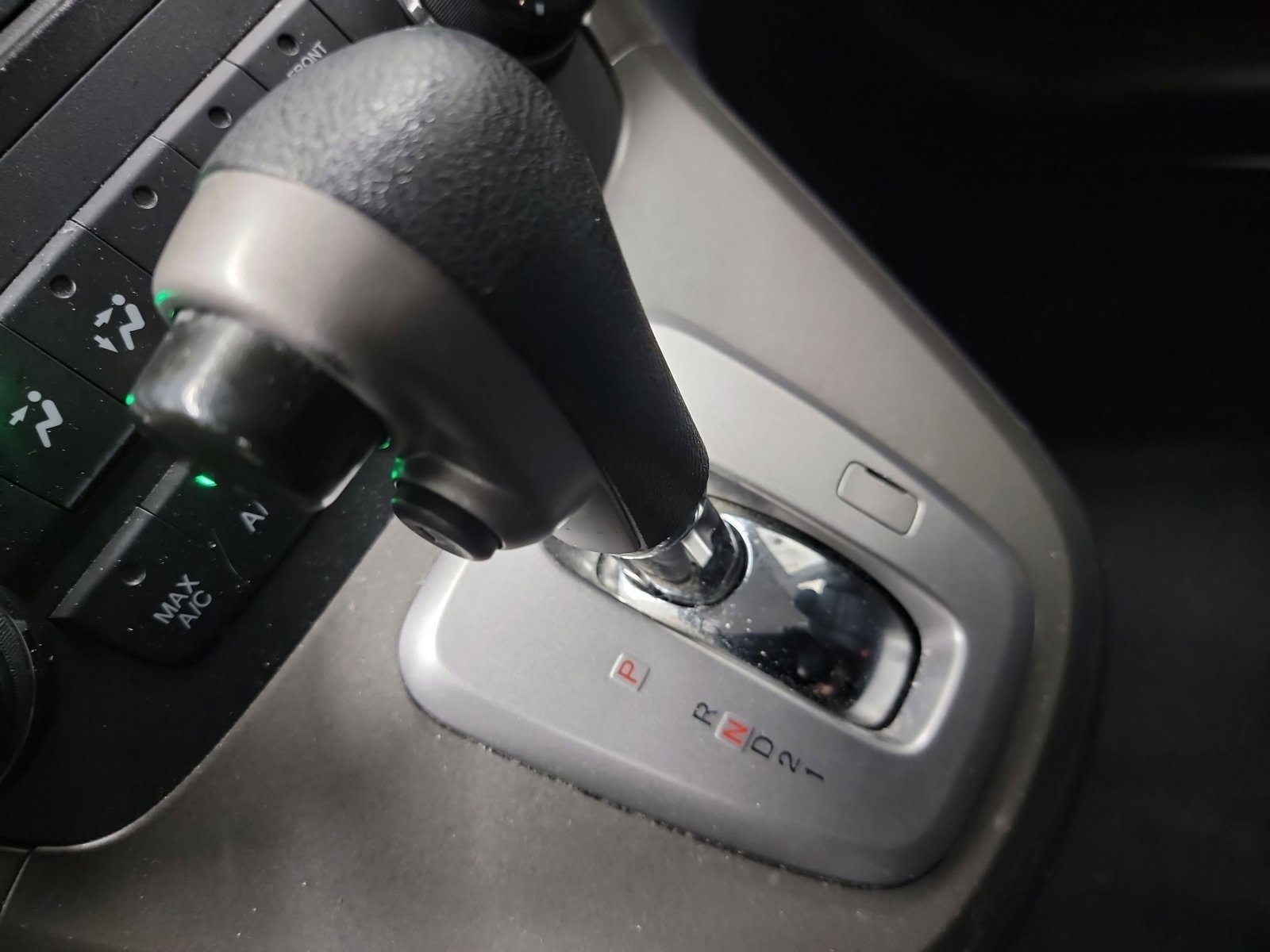 Used 2010 Honda CR-V LX image 31