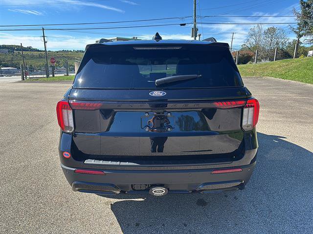 New 2027 Ford Explorer ST-Line w/ Premium Package AWD/4WD image 3
