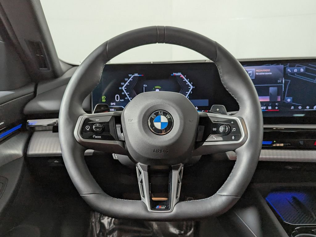 Used 2025 BMW 530i xDrive w/ M Sport Package image 25