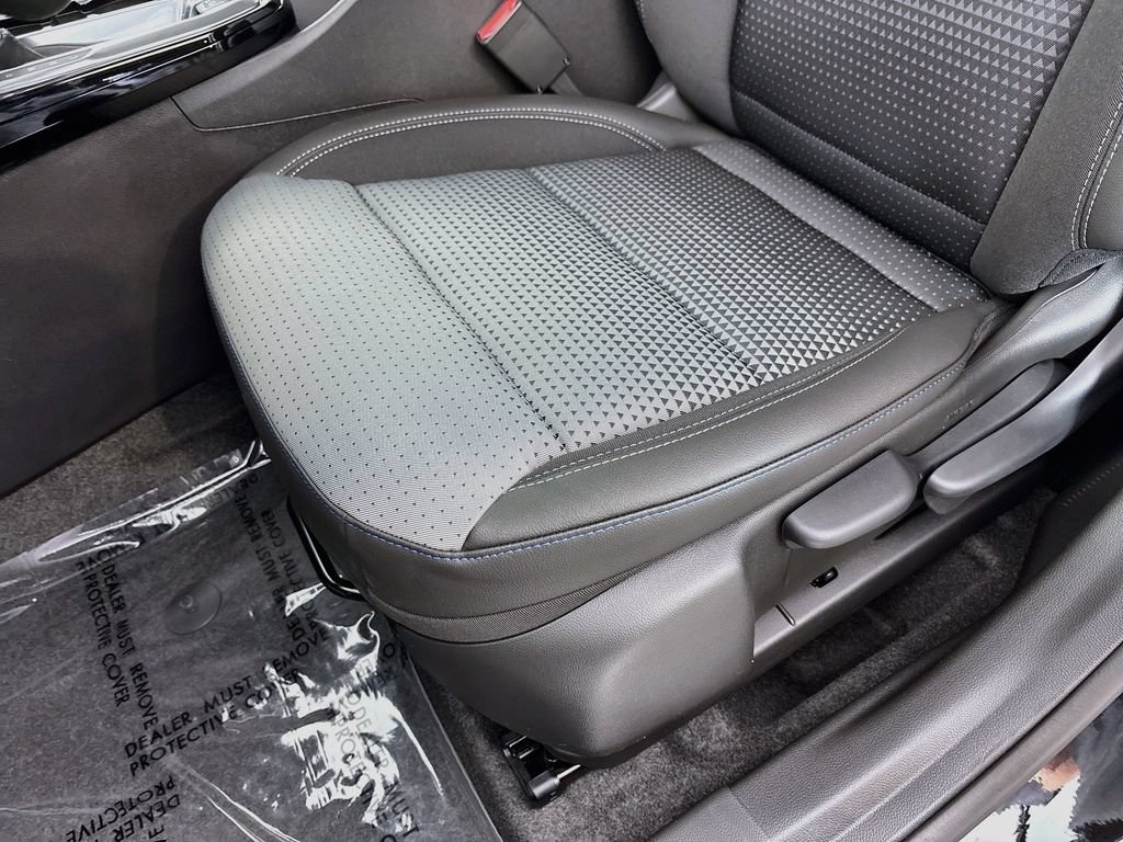 New 2026 Chevrolet Trax LT w/ Driver Confidence Package FWD image 18
