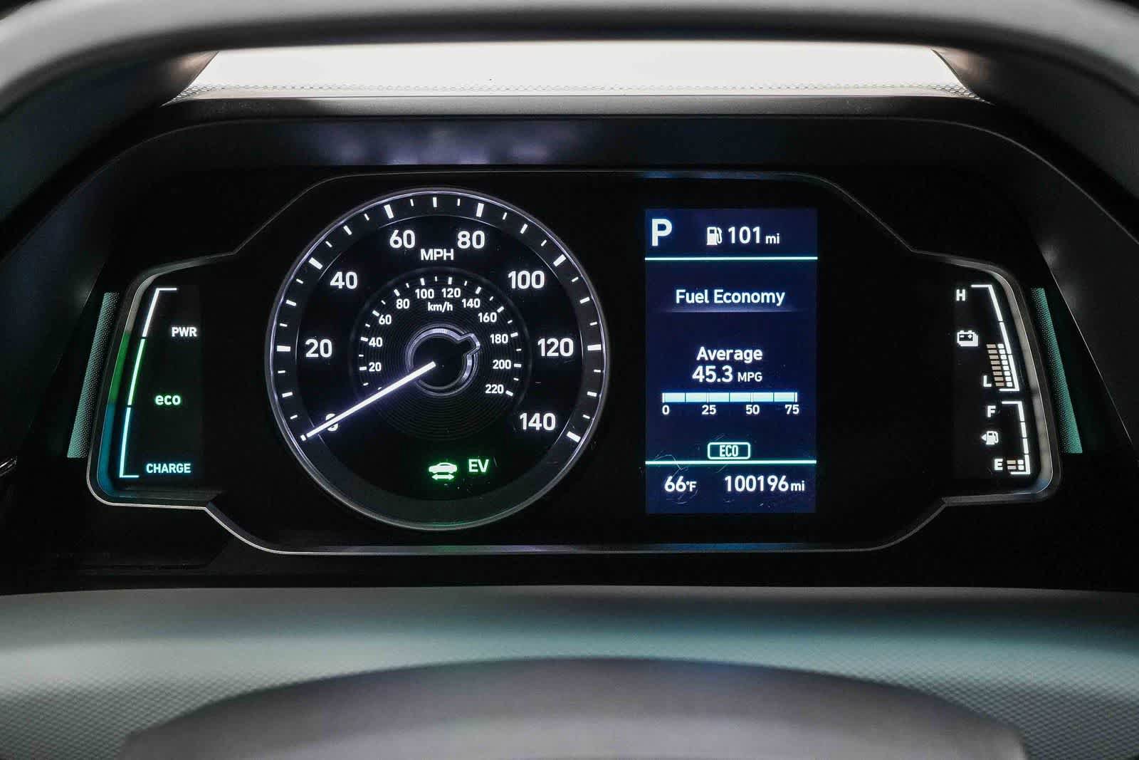 Used 2020 Hyundai Ioniq Blue image 30