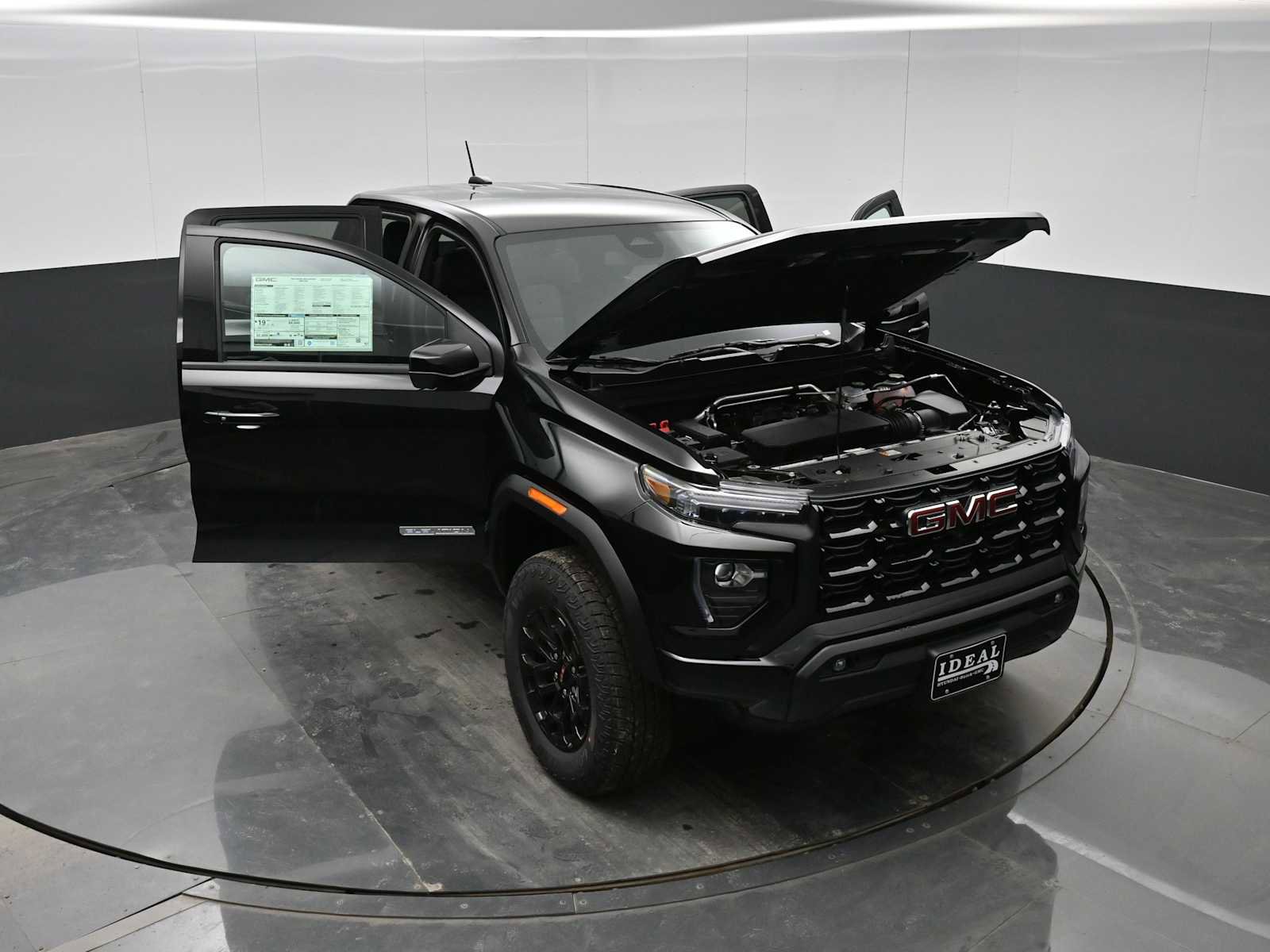 New 2026 GMC Canyon Elevation w/ Convenience Package image 39