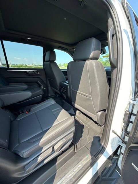 New 2026 Chevrolet Suburban RST w/ RST Capability Package AWD/4WD image 35