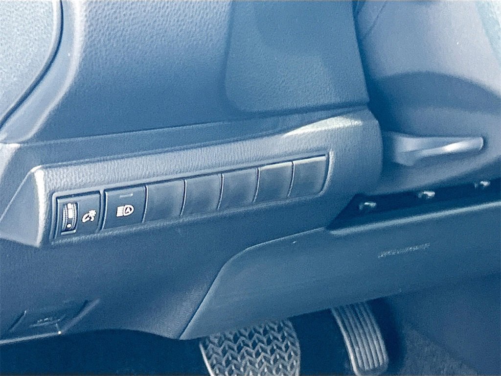 New 2025 Toyota Corolla LE image 11