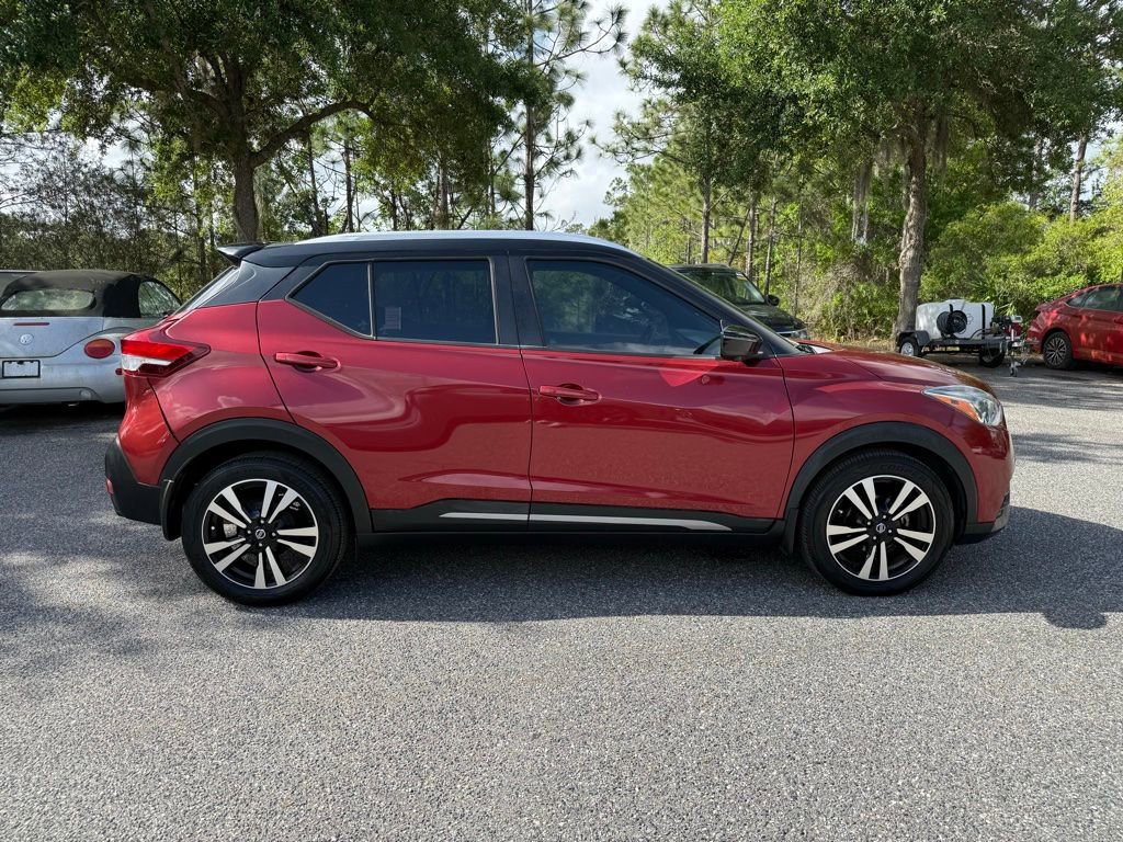 Used 2019 Nissan Kicks SR w/ Exterior Electronics Package image 7