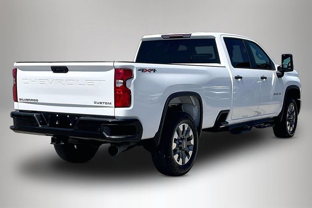 Used 2025 Chevrolet Silverado 2500 Custom w/ Custom Value Package AWD/4WD image 5