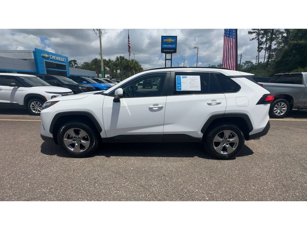 Used 2024 Toyota RAV4 XLE FWD image 5