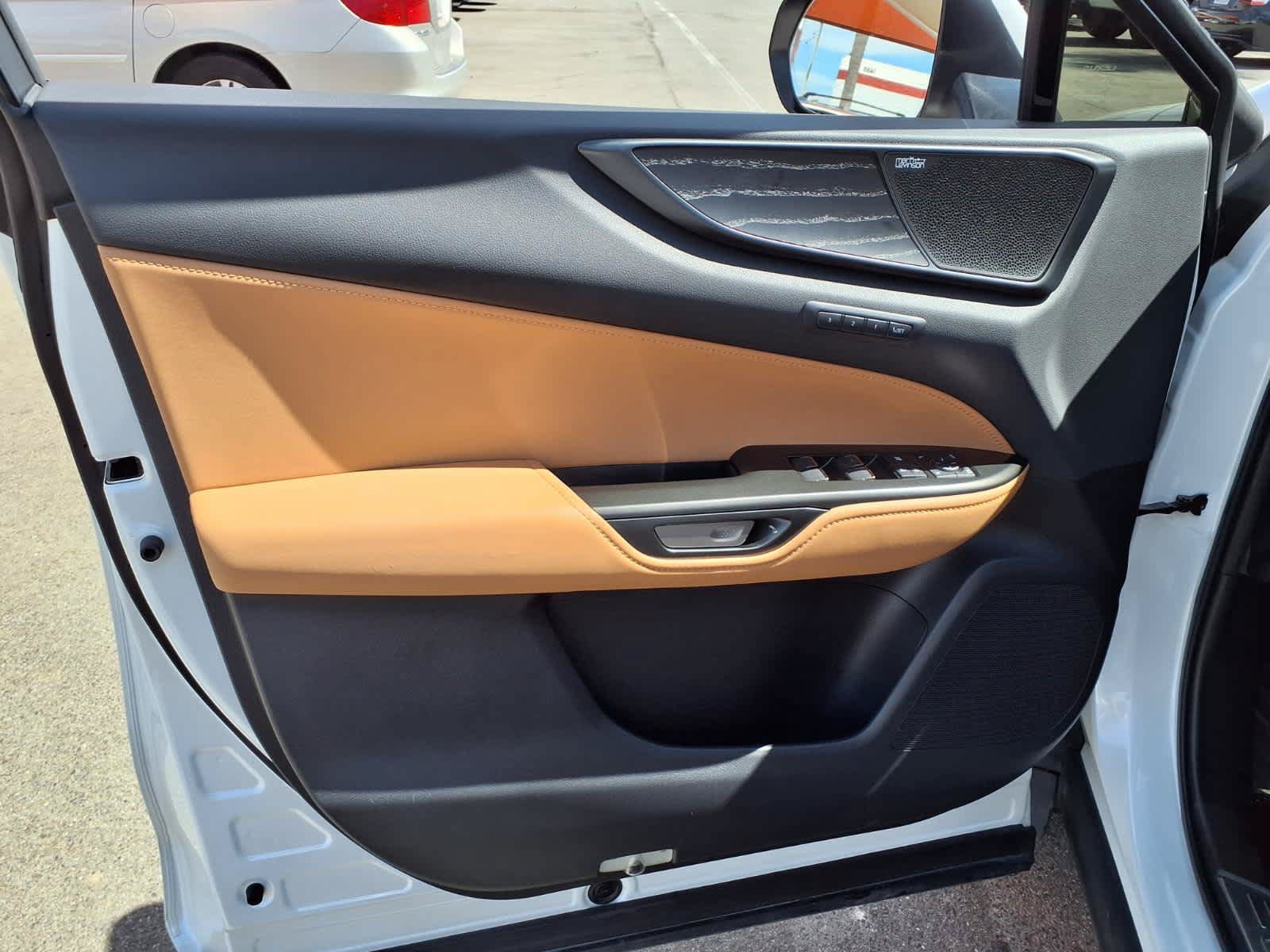 Used 2025 Lexus NX 450h+ AWD w/ Accessory Package (2T) image 15