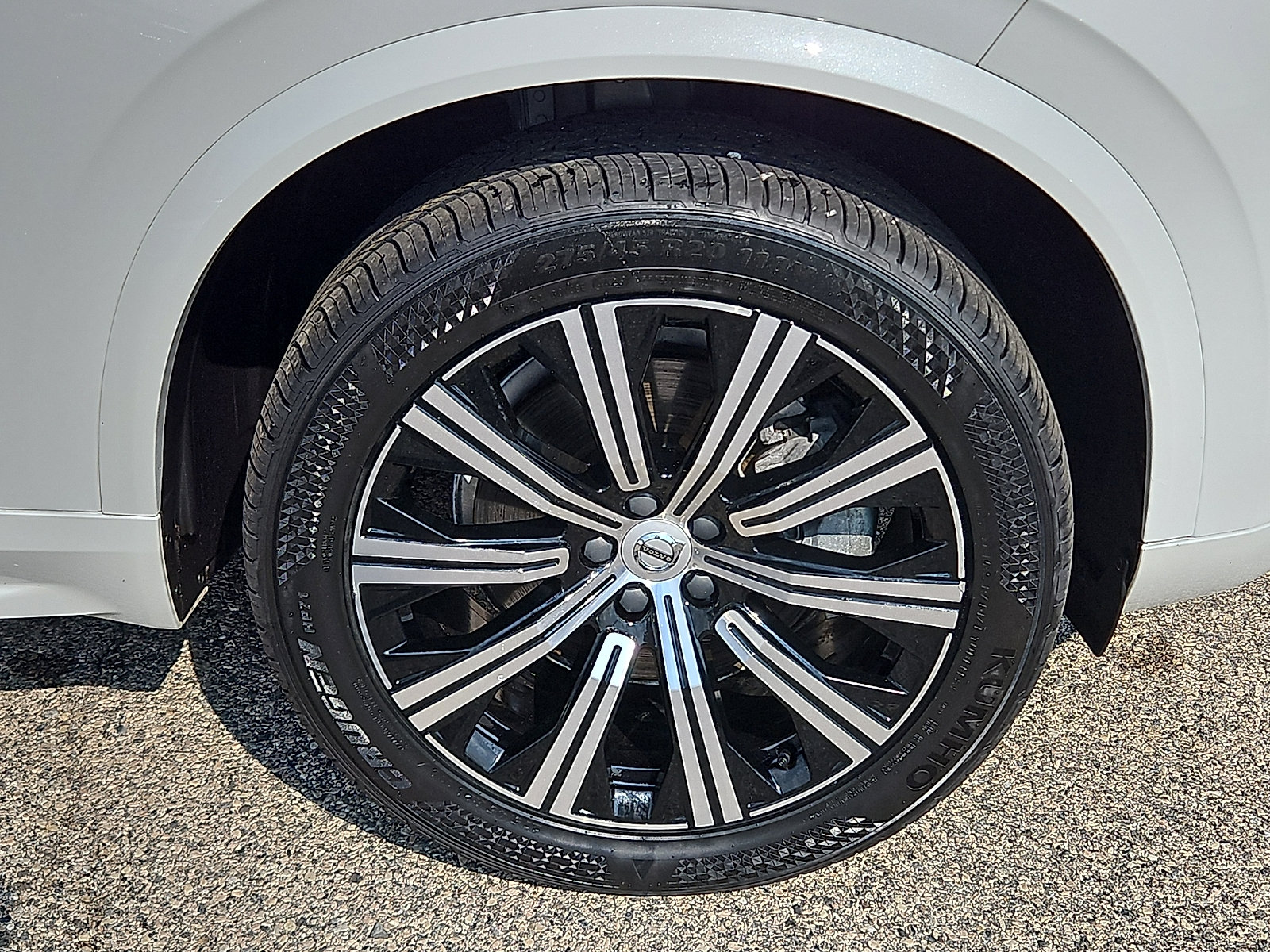 Used 2025 Volvo XC90 B6 Core AWD/4WD image 8
