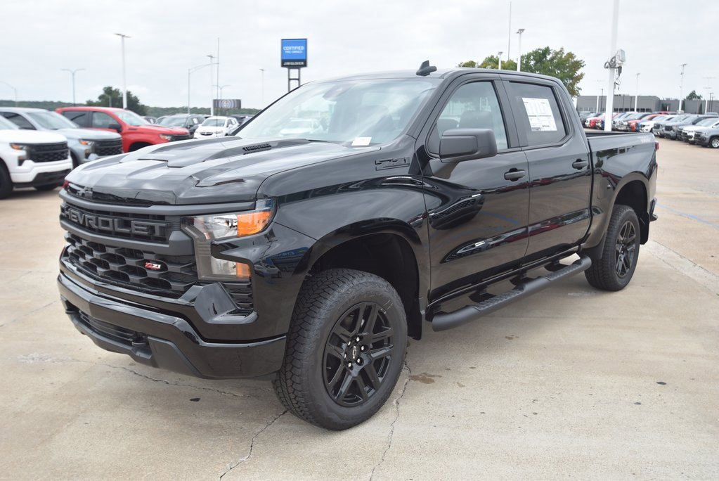 New 2026 Chevrolet Silverado 1500 Custom Trail Boss w/ Turbomax Blackout Package image 7