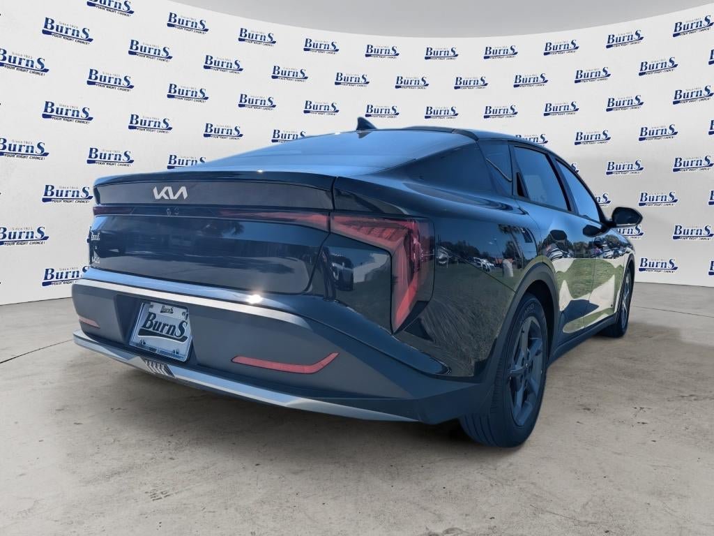 Used 2025 Kia K4 FWD image 3