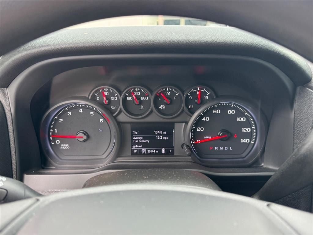 Used 2022 Chevrolet Silverado 2500 Custom w/ Custom Convenience Package AWD/4WD image 23