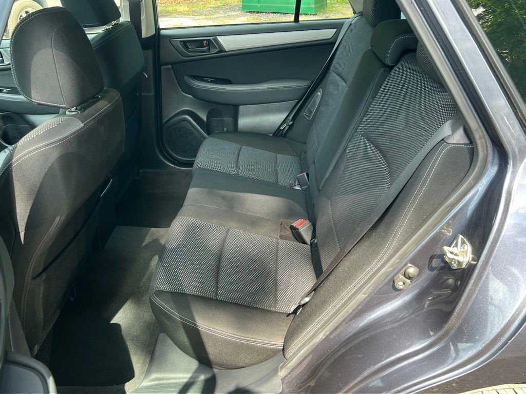 Used 2017 Subaru Outback 2.5i AWD/4WD image 13