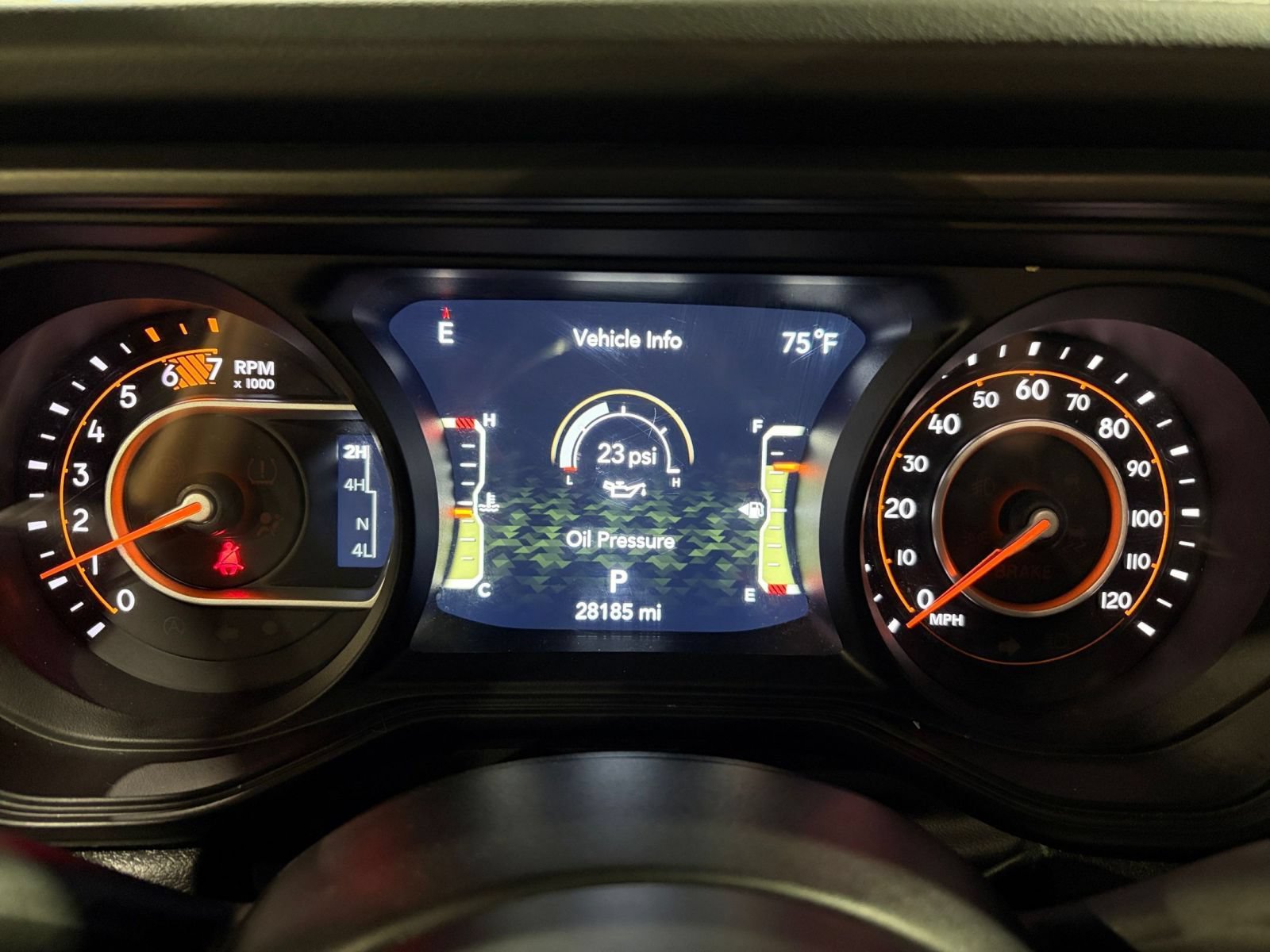 Used 2025 Jeep Wrangler Unlimited Sahara AWD/4WD image 38