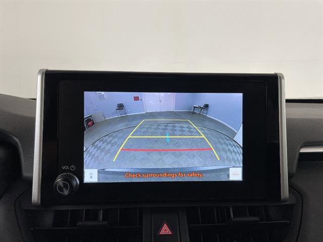 Certified 2025 Toyota RAV4 LE AWD/4WD image 17