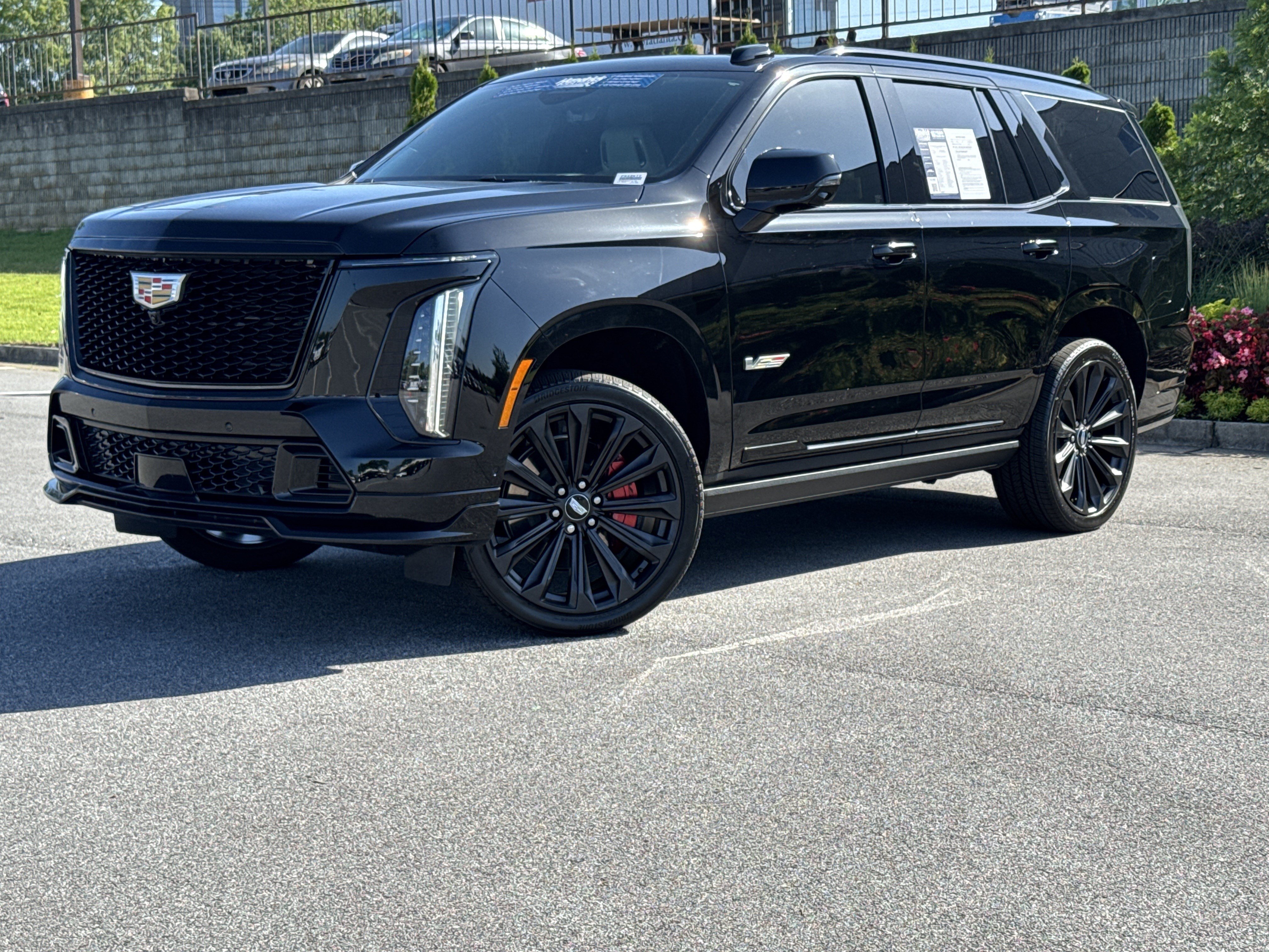 Used 2025 Cadillac Escalade V AWD/4WD image 5