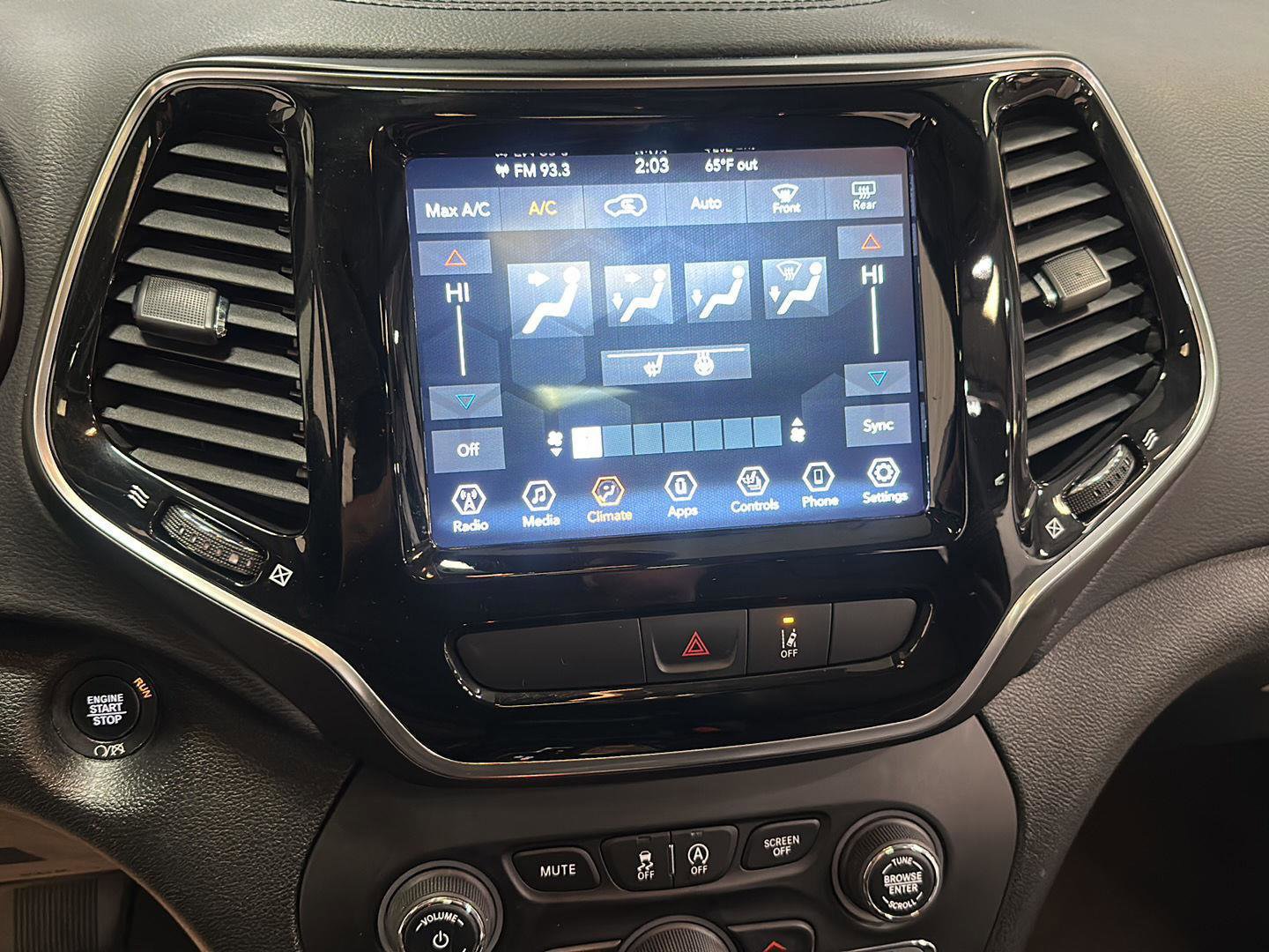 Certified 2022 Jeep Cherokee Limited AWD/4WD image 22