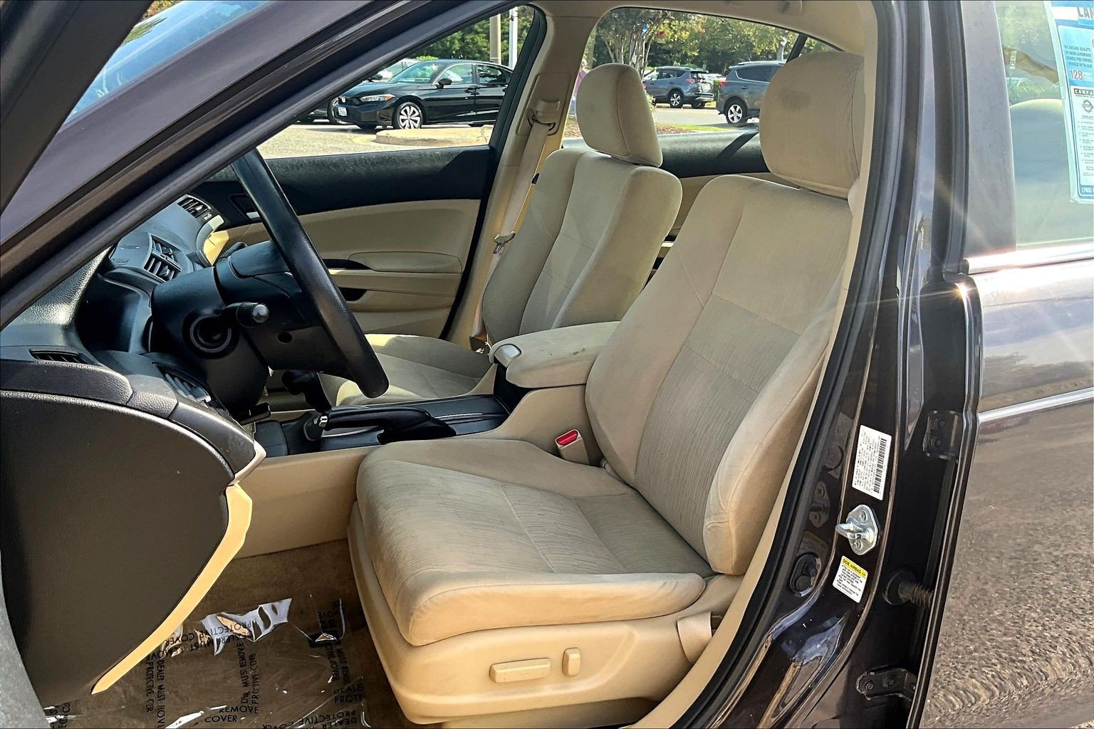 Used 2011 Honda Accord LX-P image 24