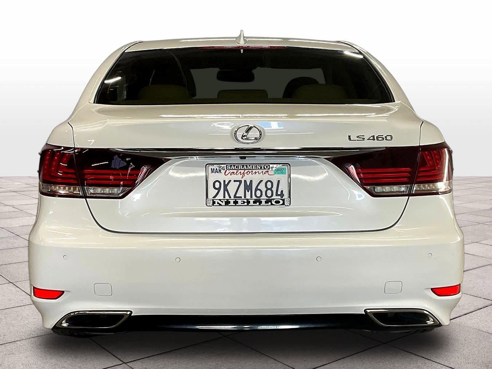Used 2014 Lexus LS 460 w/ Comfort Package RWD image 7