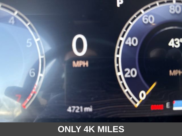 Used 2025 Jeep Grand Cherokee Laredo X image 12