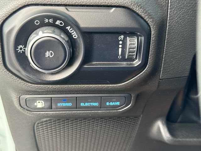 Used 2023 Jeep Wrangler Unlimited AWD/4WD image 25