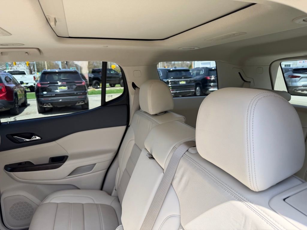 Certified 2021 GMC Acadia Denali w/ Denali Ultimate Package AWD/4WD image 12