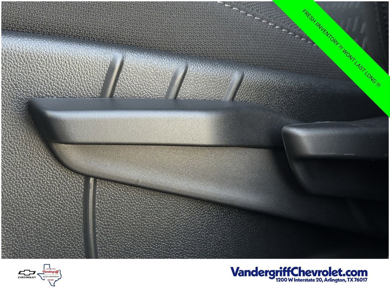 New 2026 Chevrolet Equinox LT w/ Safety and Technology Package FWD image 19