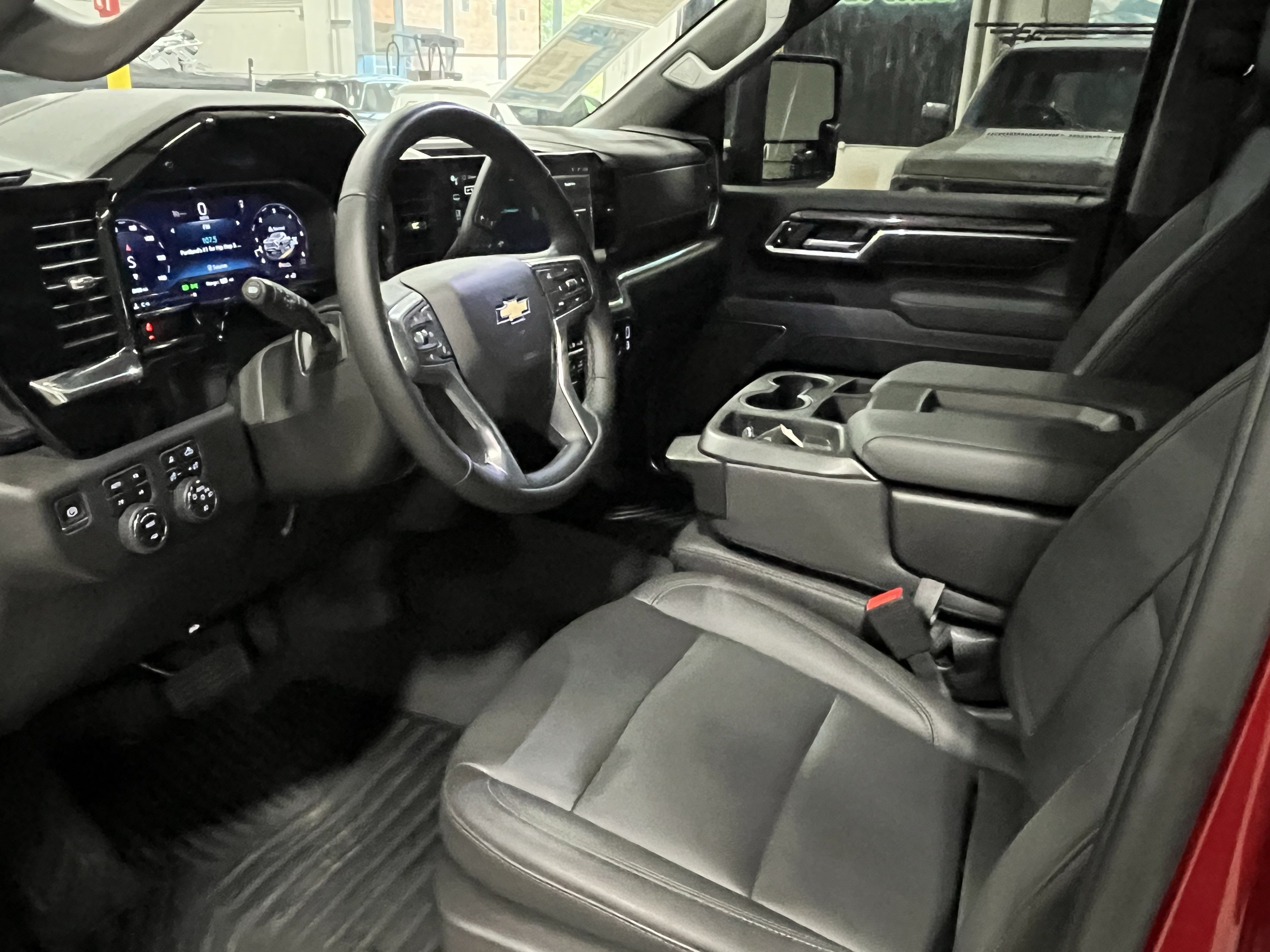 Used 2025 Chevrolet Silverado 3500 LTZ AWD/4WD image 17