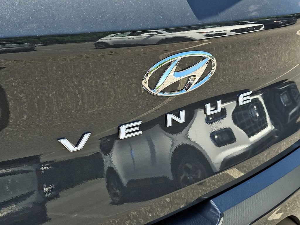 New 2026 Hyundai Venue SEL FWD image 16