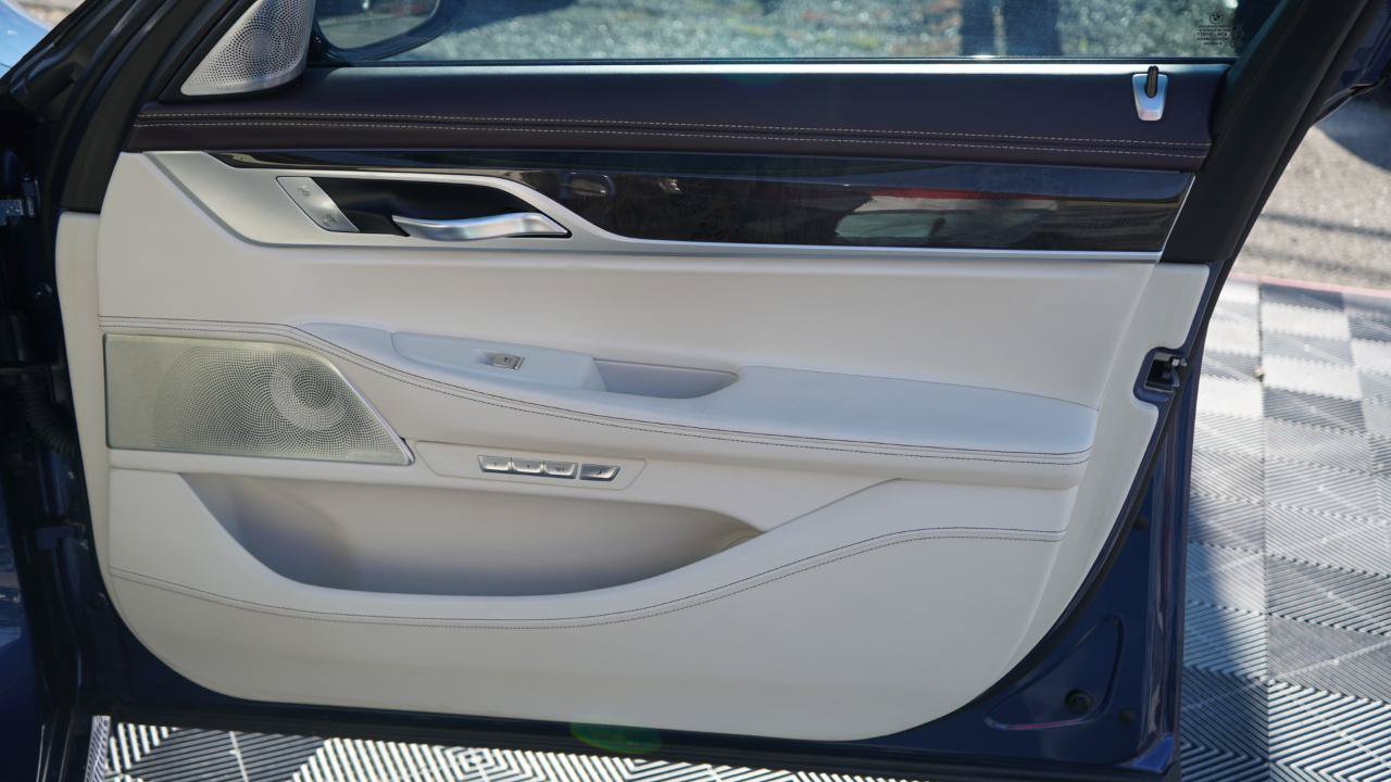 Used 2018 BMW ALPINA B7 xDrive AWD/4WD image 53