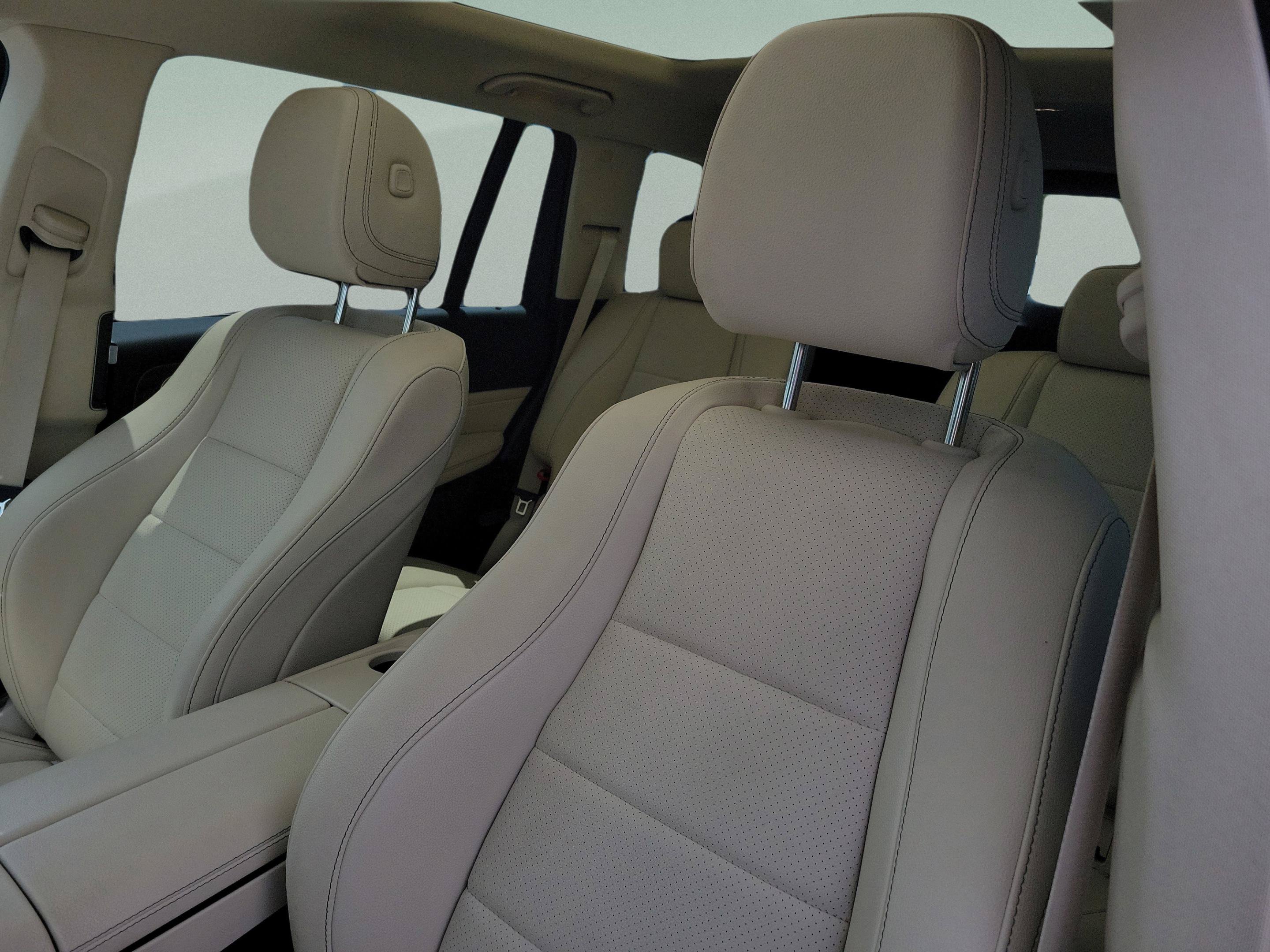 Certified 2024 Mercedes-Benz GLS 450 4MATIC image 18