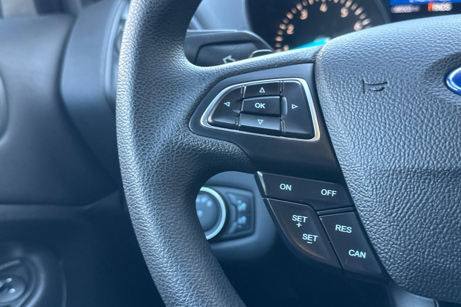 Used 2017 Ford Escape SE image 24