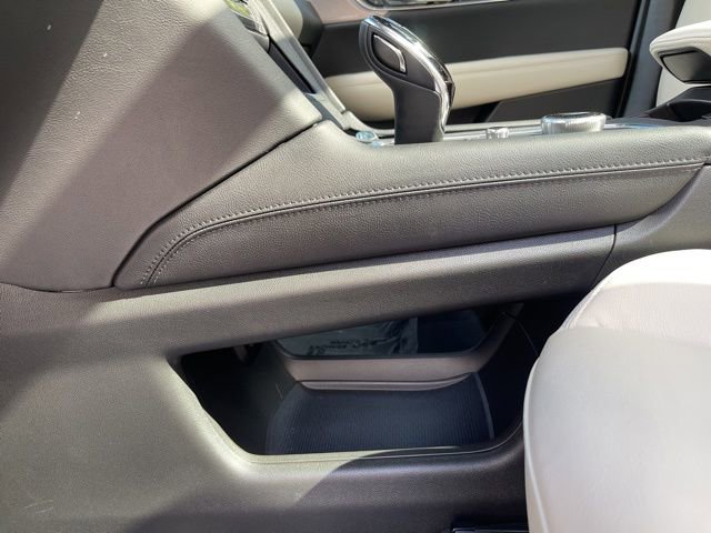 Used 2025 Cadillac XT6 Sport w/ Technology Package AWD/4WD image 55