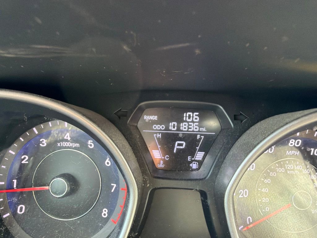 Used 2013 Hyundai Elantra GLS FWD image 27